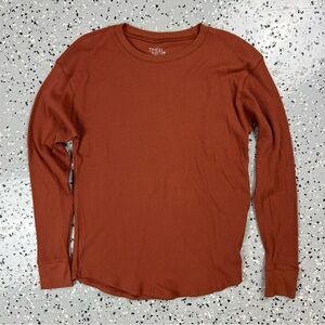 Time and Tru Burnt Orange Rust Terracotta Thermal Top Medium Capsule wardrobe